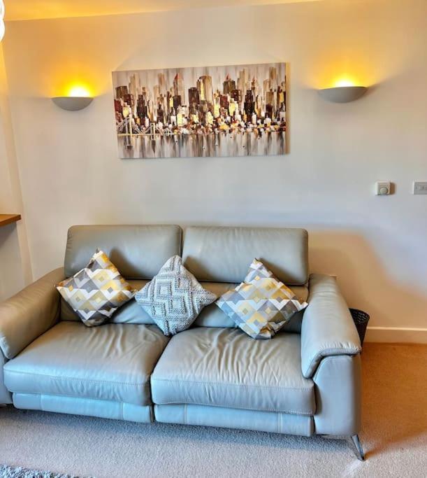 Centre Apartment. Apartment Wrexham