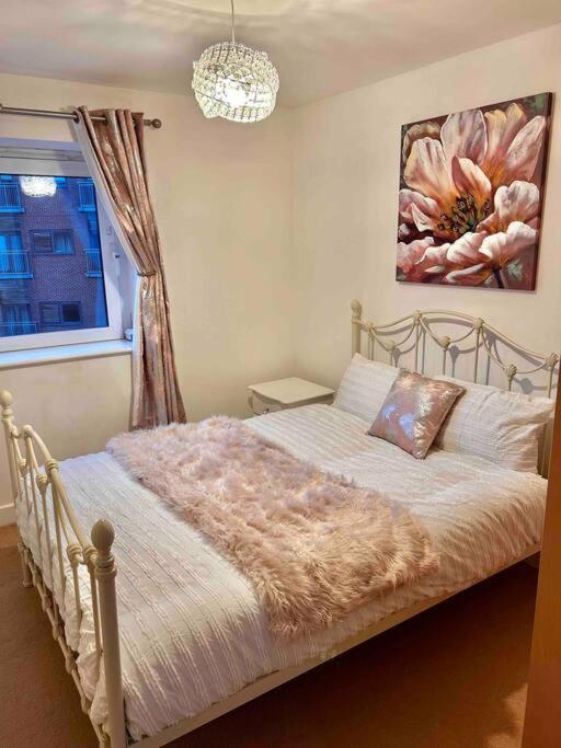 Centre Apartment. Apartment Wrexham