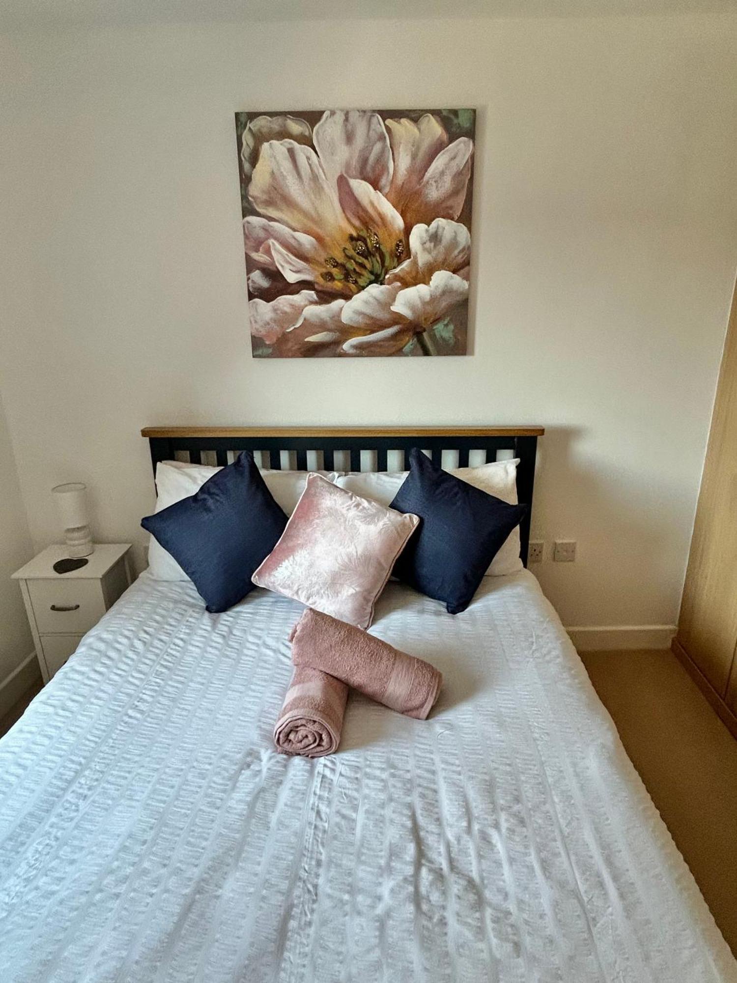 Centre Apartment. *